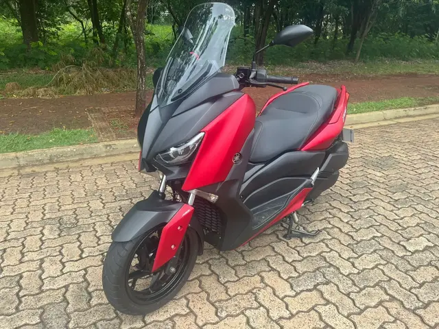 Moto Yamaha XMax 2022 250 (ABS)