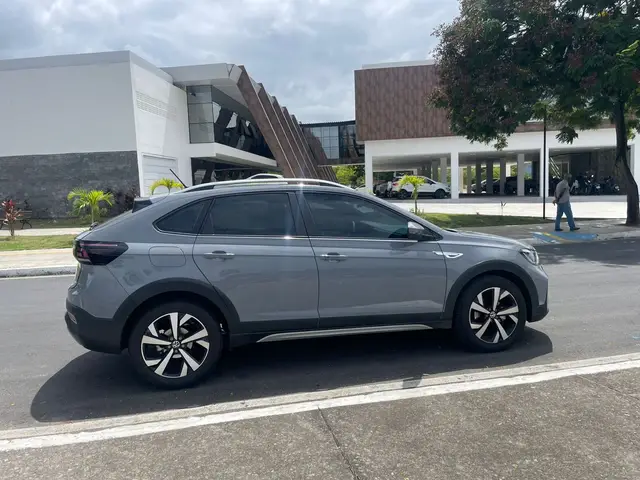 Carro Volkswagen Nivus 2024 Highline 200 TSI
