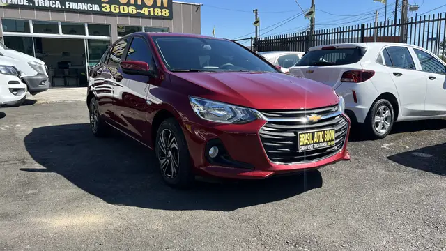 Carro Chevrolet Onix Plus 2024 LT 1.0 Turbo