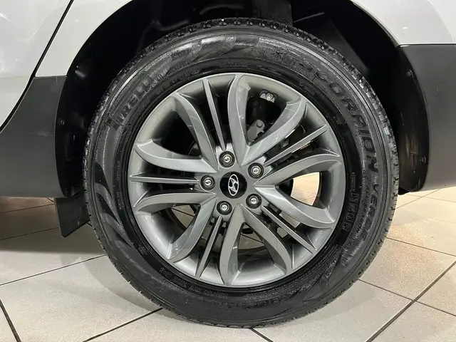 Carro Hyundai ix35 2018 2.0 GL 2WD (Aut) (Flex)