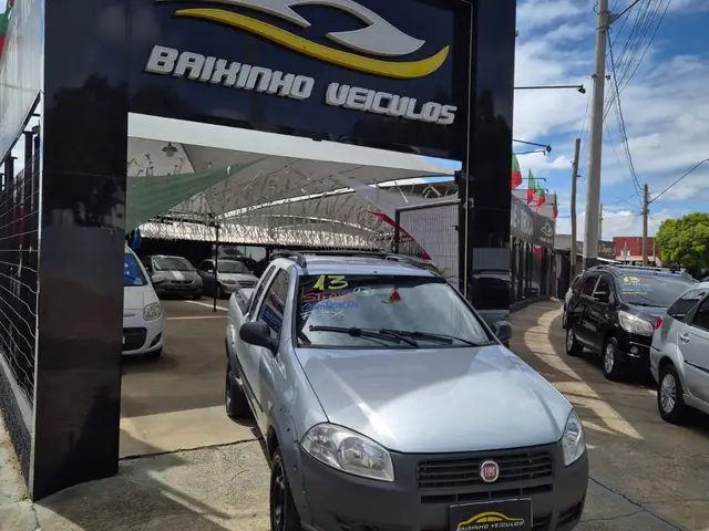 Carro Fiat Strada 2013 Working 1.4 (Flex) (Cabine Estendida)