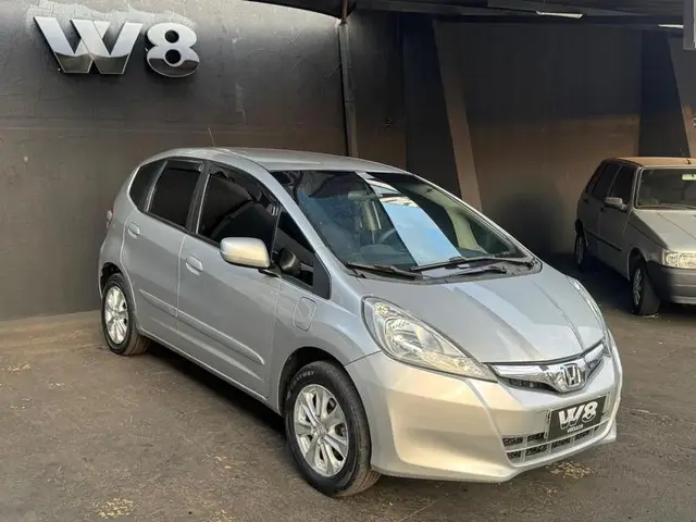 Carro Honda Fit 2013 LX 1.4 (flex)