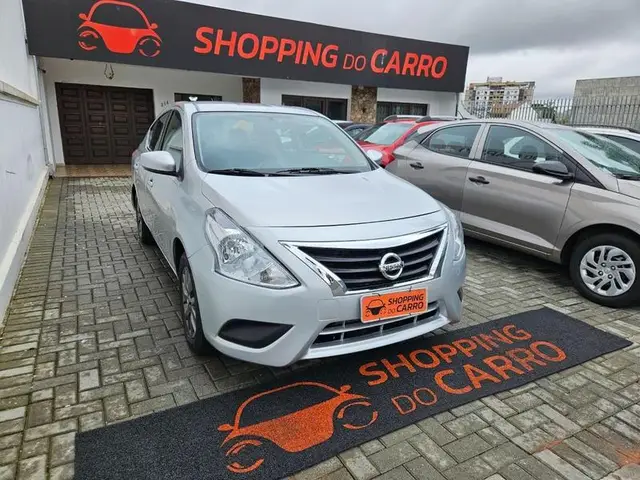 Carro Nissan Versa 2016 1.6 16V SL (Flex)