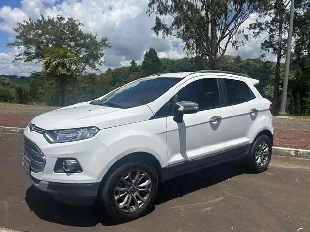 Carro Ford EcoSport 2015 Ecosport Freestyle 1.6 16V (Flex)