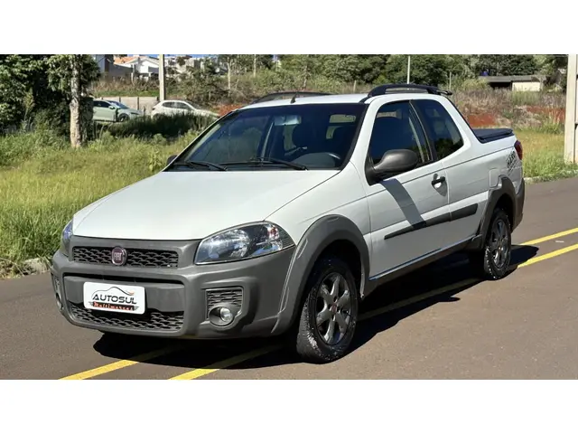 Carro Fiat Strada 2016 Working HARD 1.4 Fire Flex 8V CD