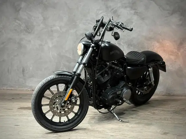 Moto Harley-Davidson Xl 883 2012 XL 883 R