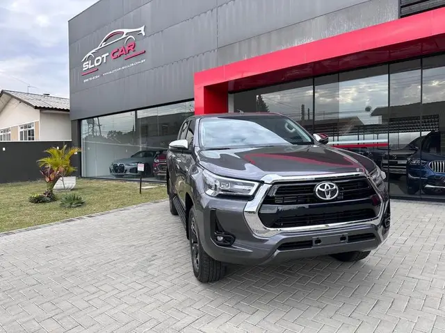 Carro Toyota Hilux Cabine Dupla 2025 SRV 4x4 2.8 Diesel