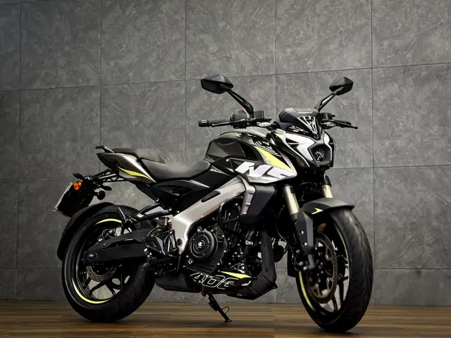 Moto Bajaj Dominar 400 2026 NS400Z