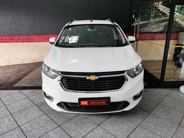 Carro Chevrolet Spin 2023 Premier 1.8 (Aut.)