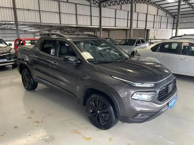 Carro Fiat Toro 2023 Volcano 1.3
