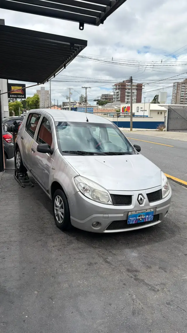 Carro Renault Sandero 2010 Authentique 1.0