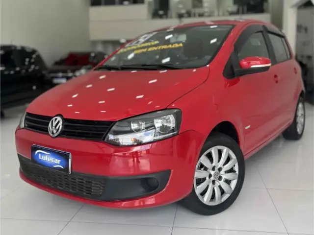 Carro Volkswagen Fox 2014 1.0 TEC (Flex) 4p