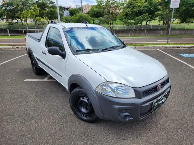 Carro Fiat Strada 2014 Working 1.4 (Flex) (Cabine Estendida)