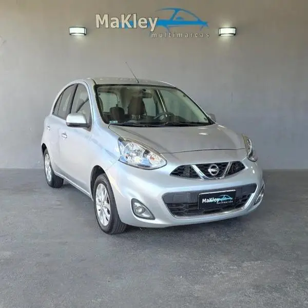 Carro Nissan March 2015 1.0 12V SV (Flex)