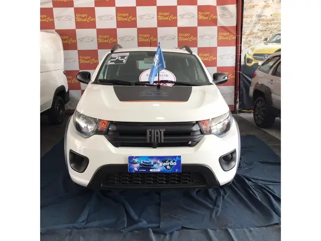Carro Fiat Mobi 2024 Trekking 1.0