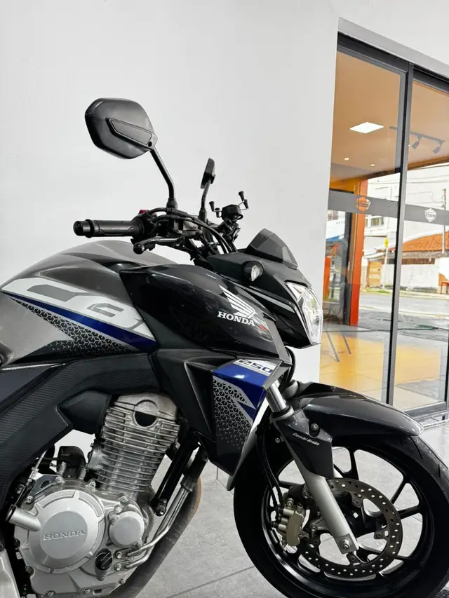 Moto Honda CB 250F Twister 2020 Standard