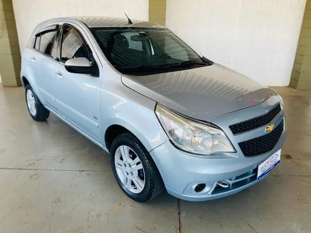 Carro Chevrolet Agile 2011 LTZ 1.4 8V (Flex)