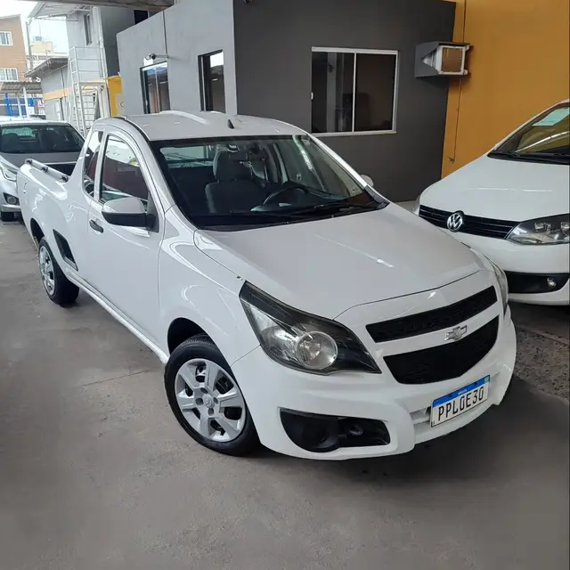 Carro Chevrolet Montana 2016 LS 1.4 (Flex)