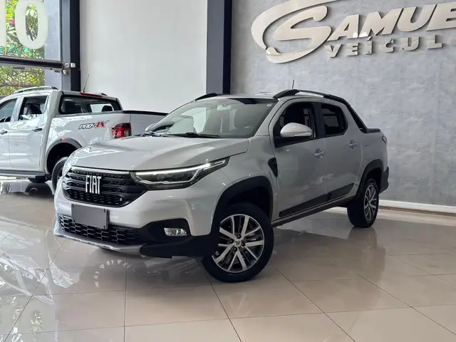 Carro Fiat Strada 2023 Volcano 1.3 CD (Flex)