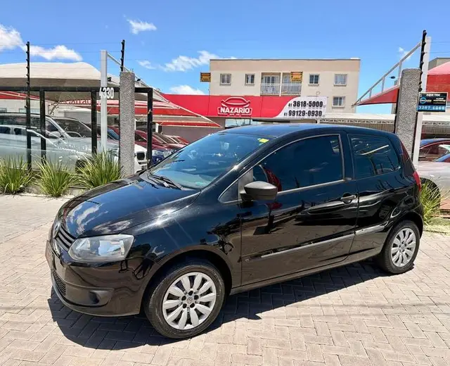 Carro Volkswagen Fox 2010 1.0 8V (Flex) 2p