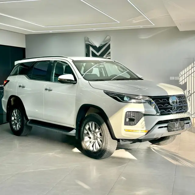 Carro Toyota Hilux SW4 2022 GRS 2.8 TB 4x4 Diesel Automatico