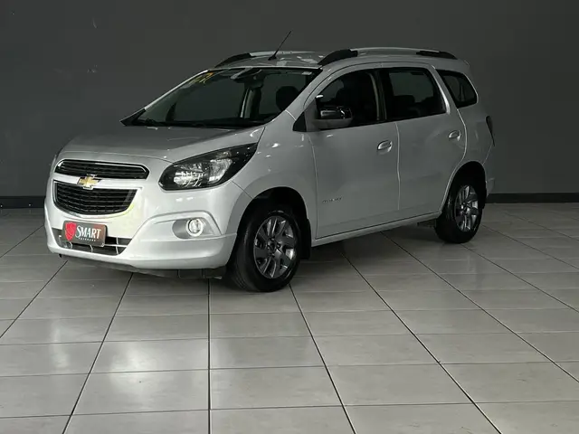Carro Chevrolet Spin 2017 Advantage 5S 1.8 (Flex) (Aut)