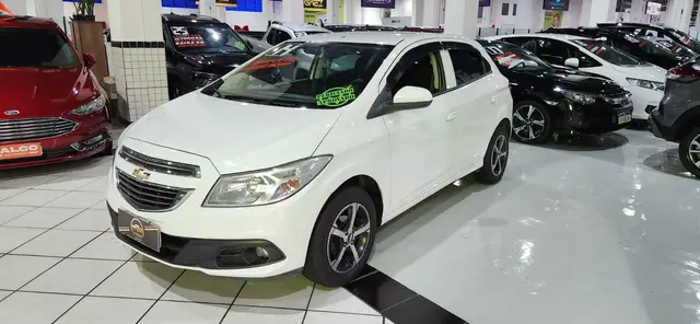 Carro Chevrolet Onix 2014 1.0 LS SPE/4