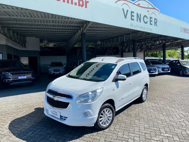 Carro Chevrolet Spin 2014 LT 5S 1.8 (Aut) (Flex)