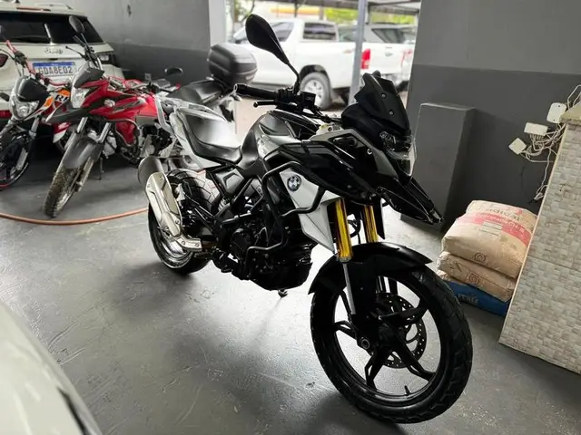 Moto BMW G 310 R 2023 ABS