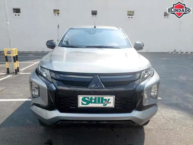 Carro Mitsubishi L200 Triton Sport 2022 HPE 2.4 DID-H 4x4 (Aut)