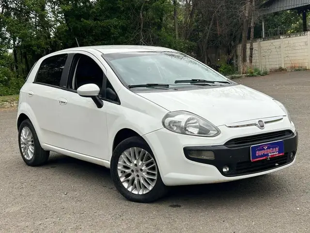 Carro Fiat Punto 2013 Essence 1.6 16V (Flex)