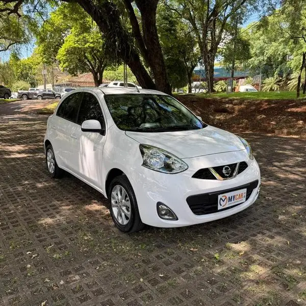 Carro Nissan March 2017 1.0 12V (Flex)
