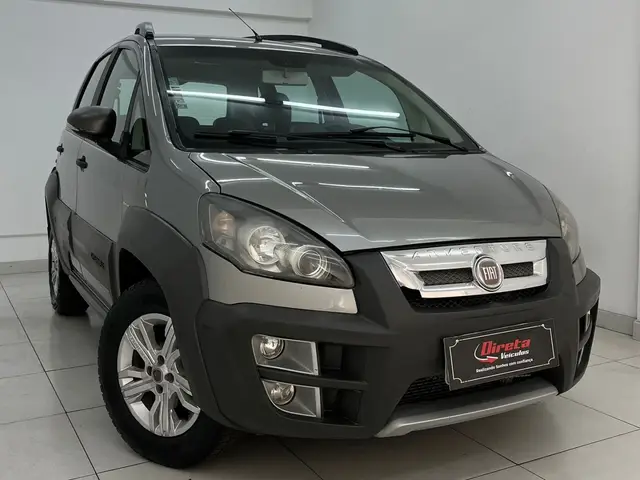Carro Fiat Idea 2014 Adventure 1.8 16V E.TorQ (Flex)