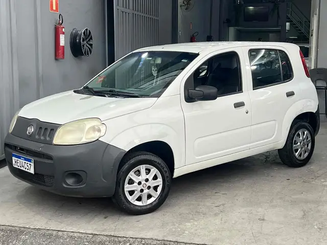 Carro Fiat Uno 2012 Vivace 1.0 8V (Flex) 4p