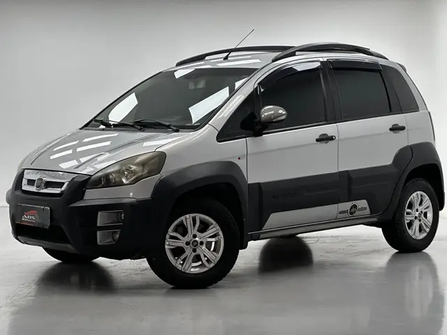 Carro Fiat Idea 2011 Adventure 1.8 16V E.TorQ (Flex)