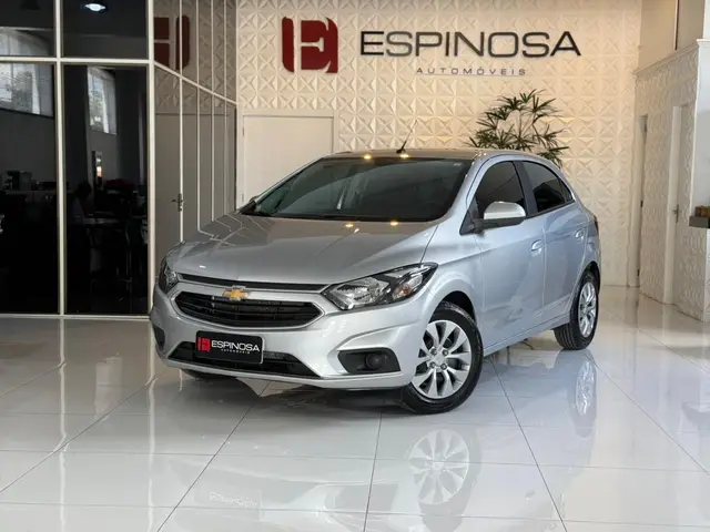 Carro Chevrolet Onix 2018 LT 1.4 8V FlexPower 5p Mec.