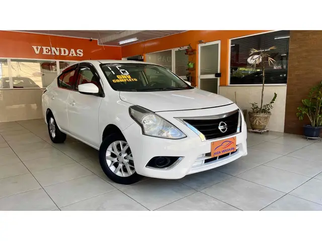Carro Nissan Versa 2016 1.6 16V SV (Flex)