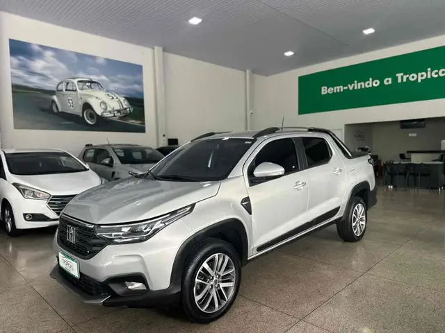 Carro Fiat Strada 2023 Volcano 1.3 CD AT (Flex)