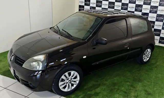 Carro Renault Clio 2011 Hi-Flex 1.0 16V 3p