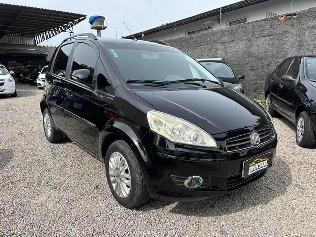 Carro Fiat Idea 2011 Attractive 1.4 8V (Flex)