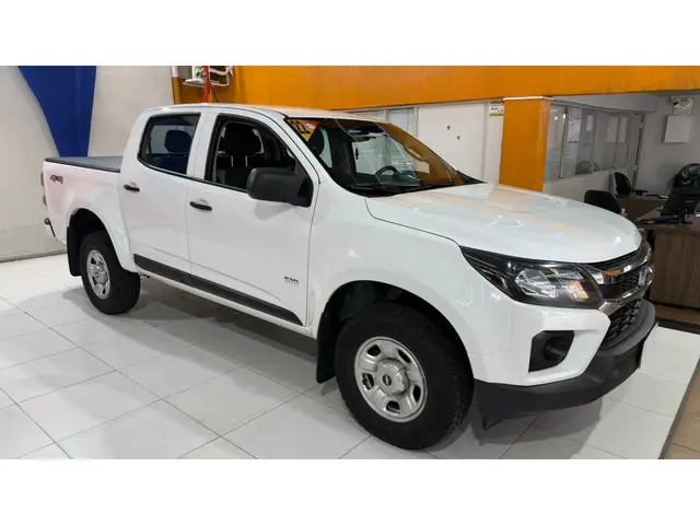 Carro Chevrolet S10 Cabine Dupla 2022 S10 2.8 CTDI LS 4WD (Cabine Dupla)