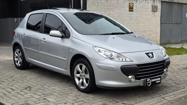 Carro Peugeot 307 2010 Hatch. Presence 1.6 16V (flex)