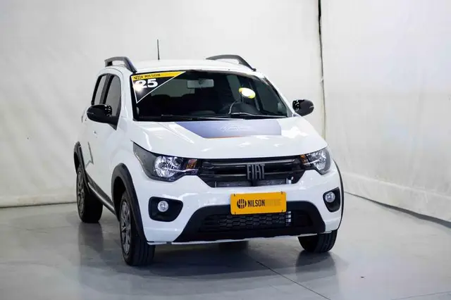 Carro Fiat Mobi 2025 Trekking 1.0