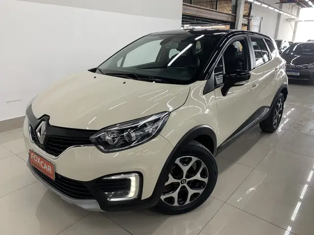 Carro Renault Captur 2018 Intense 1.6 16v SCe CVT (Flex)