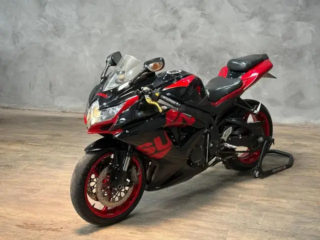 Moto Suzuki Gsx R 750 2011 W SRAD