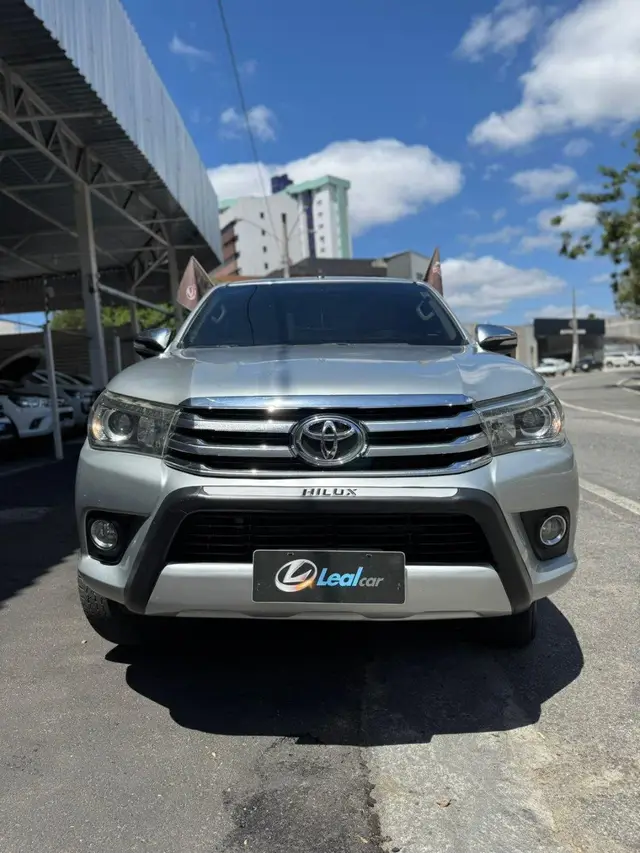Carro Toyota Hilux Cabine Dupla 2016 Hilux 2.8 TDI SRX CD 4x4 (Aut)