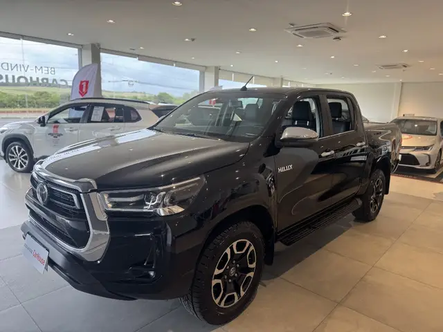Carro Toyota Hilux Cabine Dupla 2023 SRX 4x4 2.8 Diesel