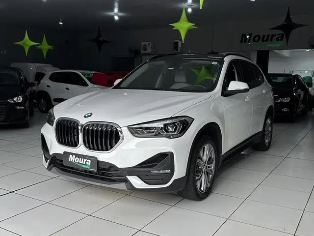 Carro BMW X1 2022 sDrive20i 2.0 Turbo (Aut.)
