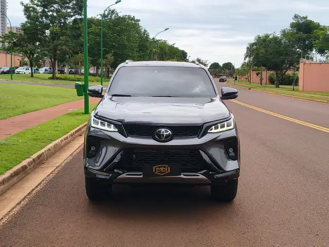 Carro Toyota SW4 2024 Diamond  2.8 Turbodiesel 4x4 (Aut.)