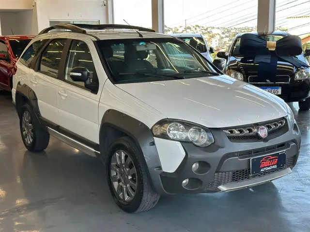 Carro Fiat Weekend 2016 Adventure 1.8 E.torQ (Flex)